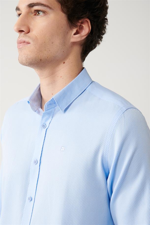 Mavi Alttan Britli Yaka Pamuklu Armürlü Slim Fit Gömlek