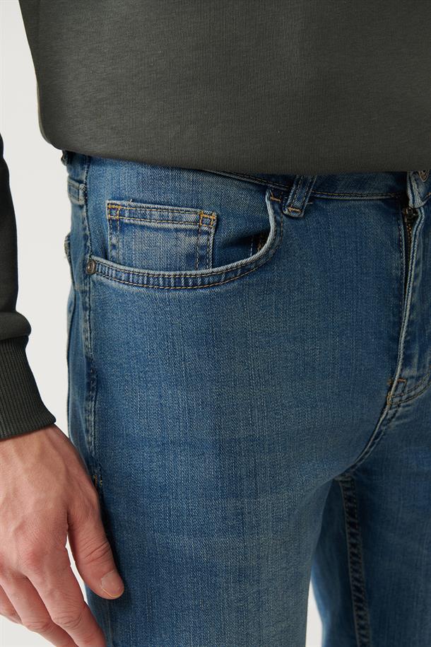 Mavi Eskitme Yıkama Esnek Jean Pantolon