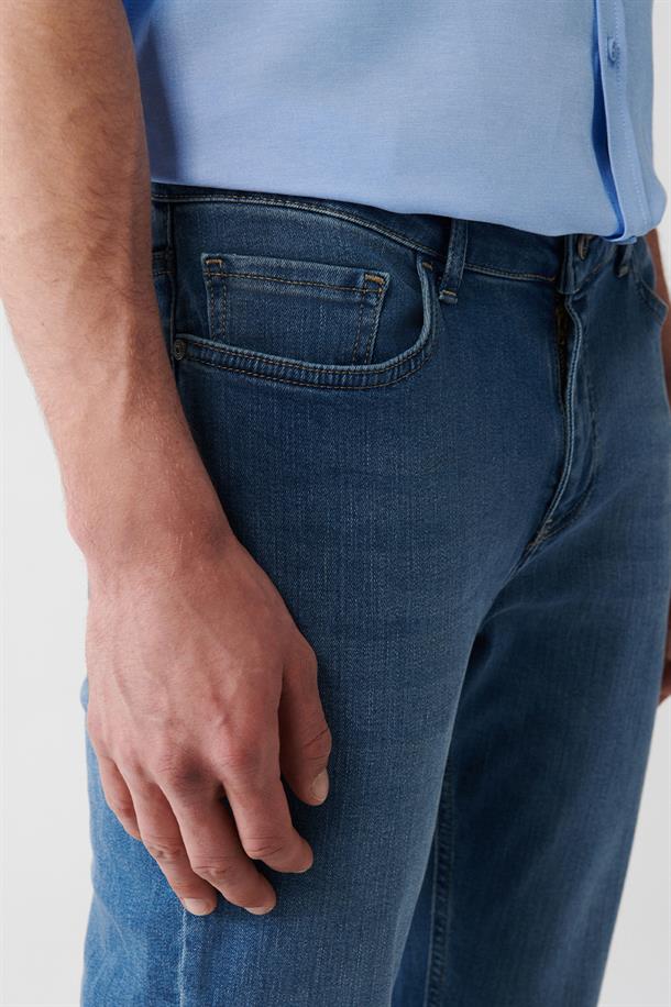 Mavi Eskitme Yıkama Jean Pantolon