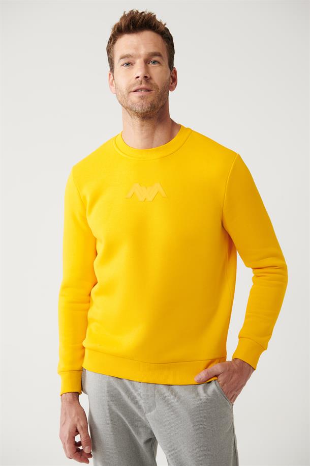 Sarı Şardonlu Kumaş Bisiklet Yaka Enjeksiyon Baskılı Sweatshirt