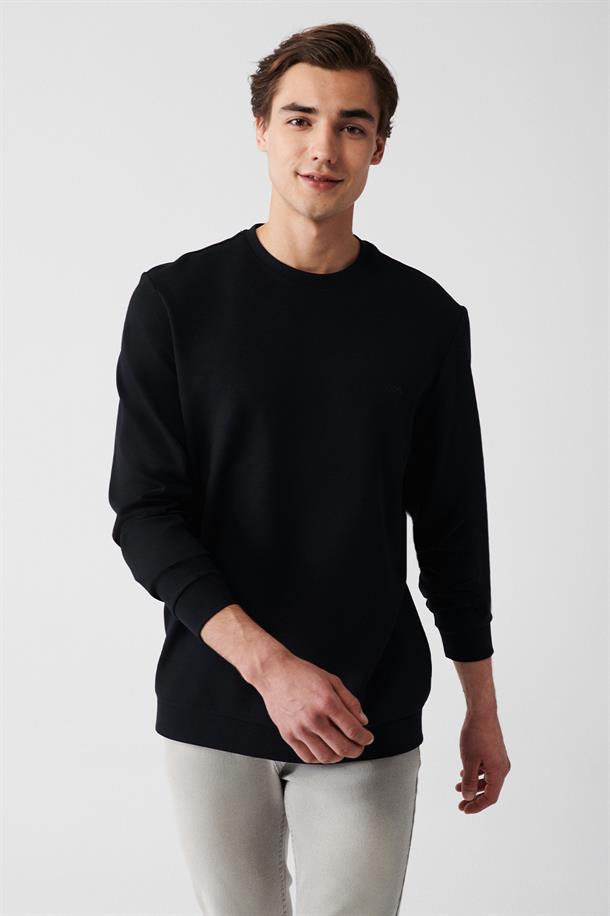 Siyah Bisiklet Yaka Baskılı Slim Fit Sweatshirt