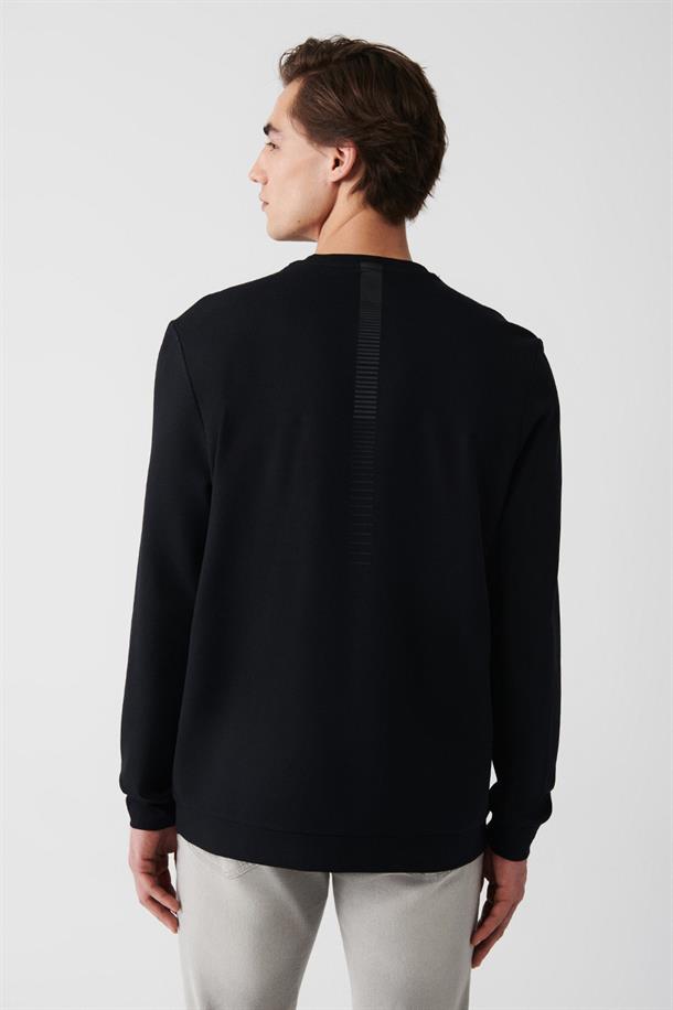 Siyah Bisiklet Yaka Baskılı Slim Fit Sweatshirt
