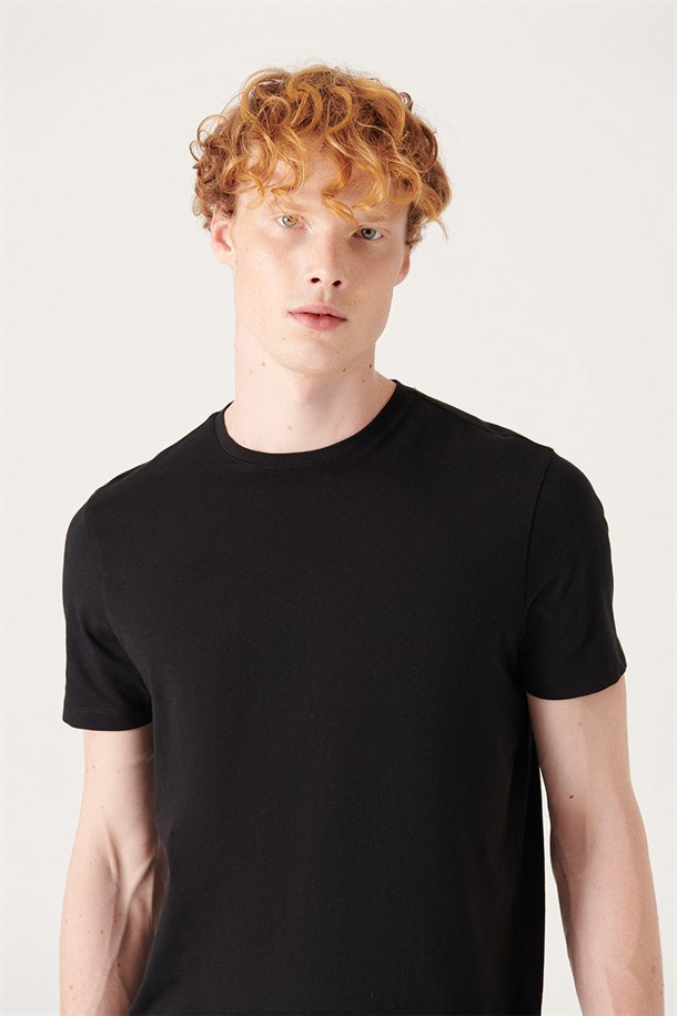 Bisiklet Yaka Düz T-Shirt