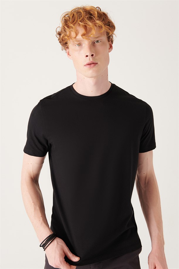Bisiklet Yaka Düz T-Shirt
