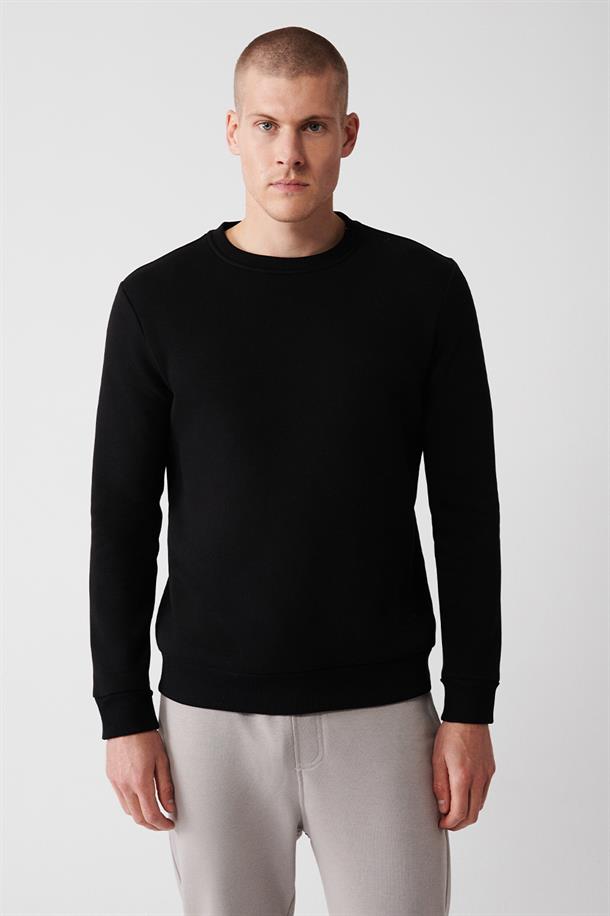 Siyah Bisiklet Yaka İçi Polarlı 3 İplik Pamuklu Regular Fit Standart Kesim Unisex Sweatshirt