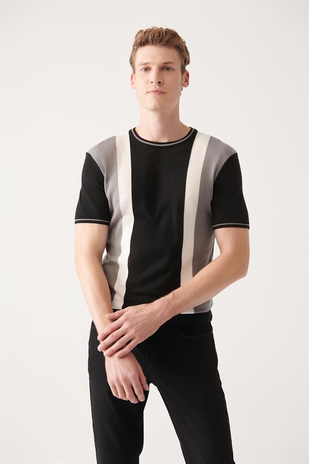 Siyah Bisiklet Yaka Renk Bloklu Triko T-shirt