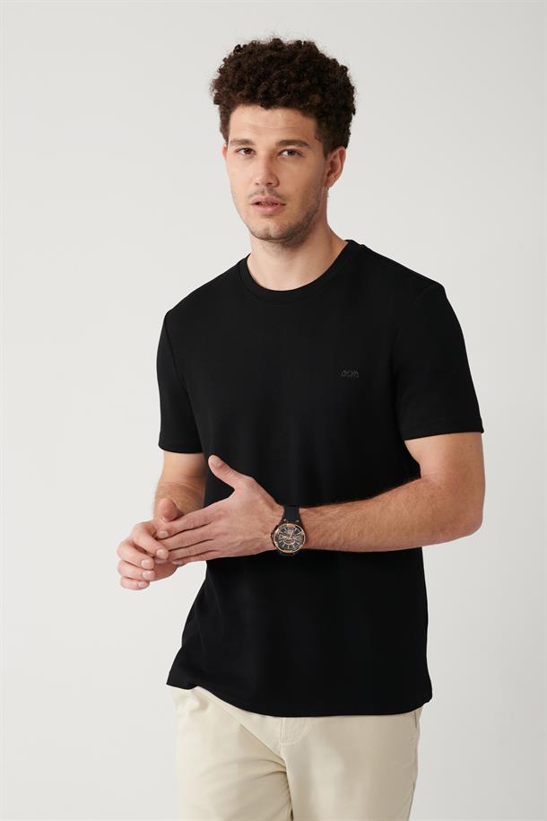 Siyah Bisiklet Yaka Sırt ve Göğüsü Logo Baskılı T-shirt