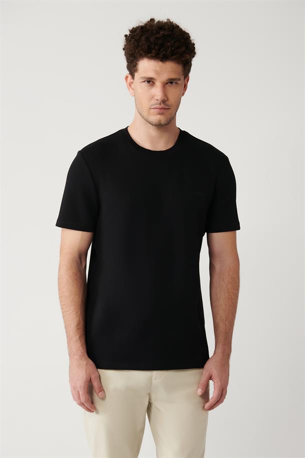 Siyah Bisiklet Yaka Sırt ve Göğüsü Logo Baskılı T-shirt