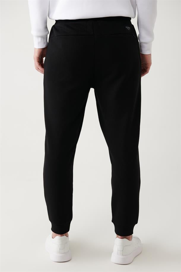 Siyah Gofre Baskılı Jogger