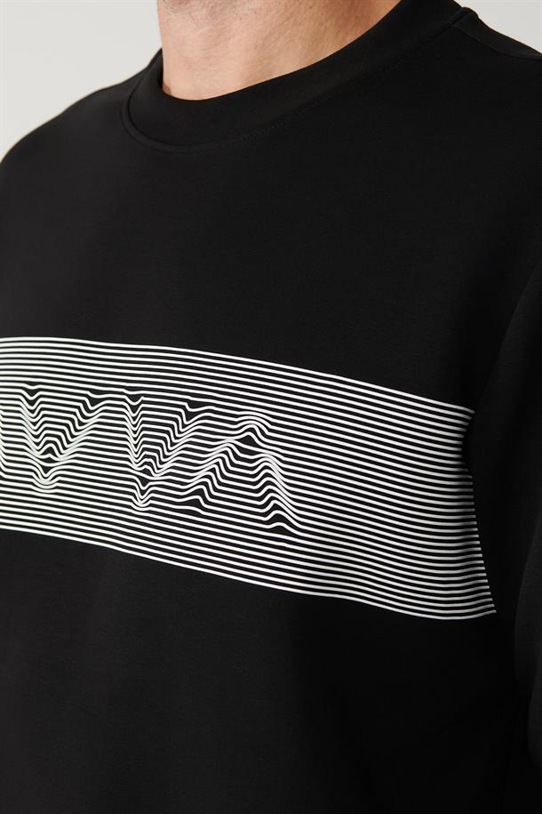 Siyah İnterlok Kumaş Bisiklet Yaka Baskılı Sweatshirt