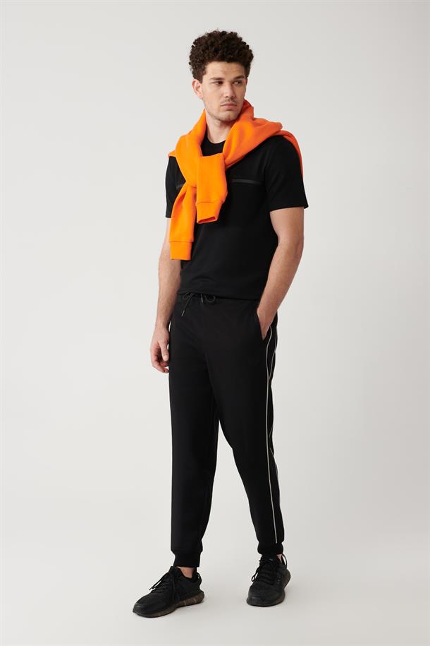 Siyah İnterlok Kumaş Biyeli Jogger