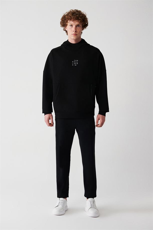 Siyah İnterlok Kumaş Kapüşonlu Yaka Baskılı Kanguru Cepli Sweatshirt
