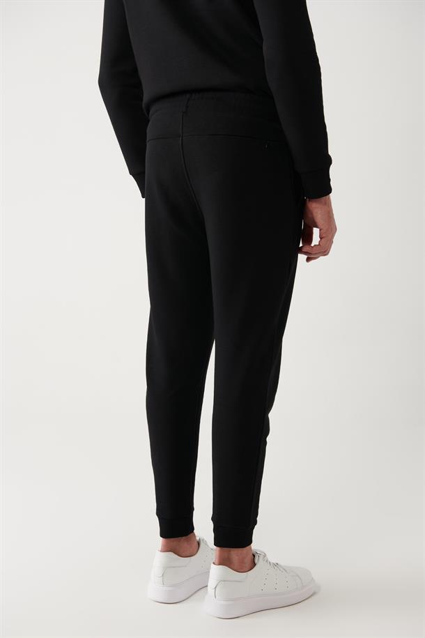Siyah Piramid Baskılı Jogger