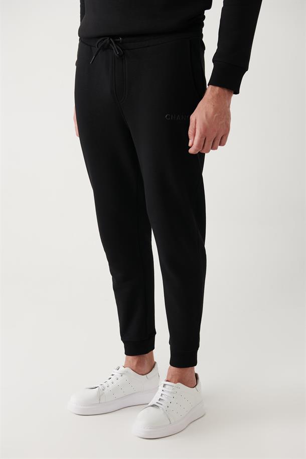 Siyah Piramid Baskılı Jogger