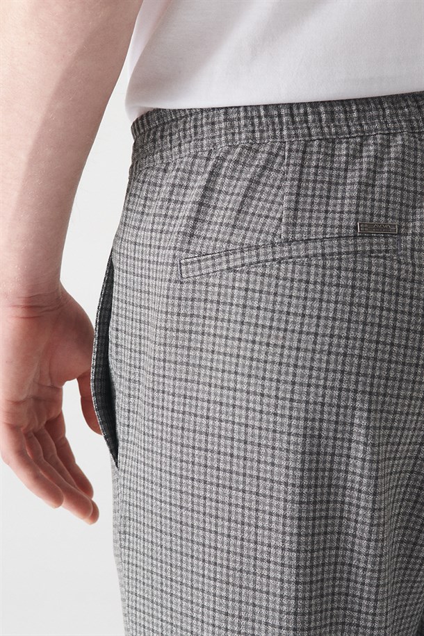 Açık Gri Beli Lastikli Ekoseli Relaxed Fit Jogger Pantolon