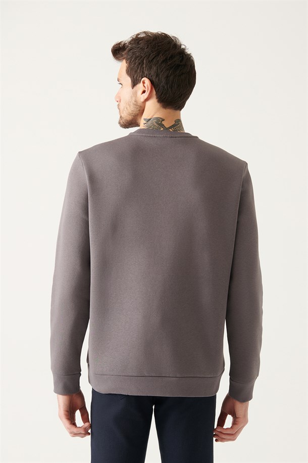 Antrasit Bisiklet Yaka 3 İplik Şardonlu Reflektör Baskılı Regular Fit Sweatshirt