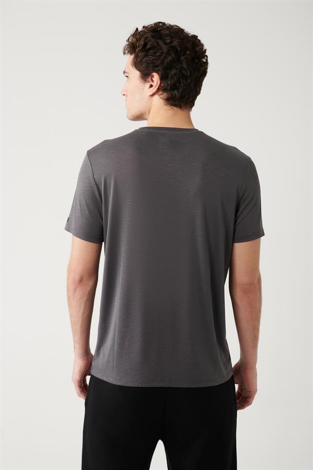 Antrasit Soft Touch Bisiklet Yaka Göğüsü Baskılı T-shirt
