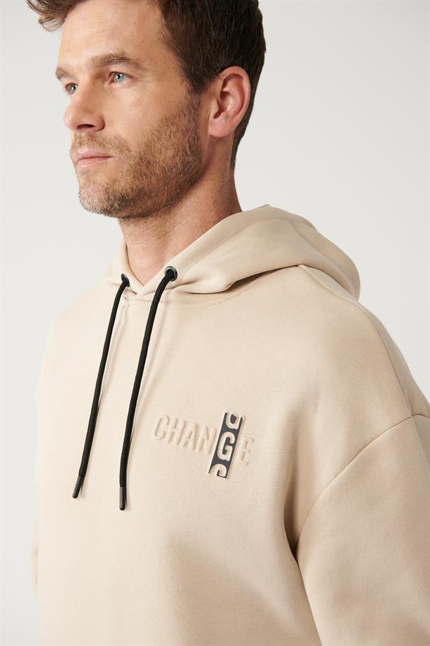 Bej Kapüşonlu Yaka Gofre Baskılı Şardonlu 3 İplik Comfort Fit Rahat Kesim Sweatshirt
