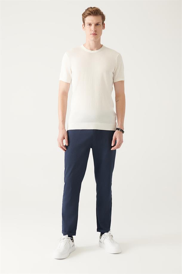 Beyaz Bisiklet Yaka Basic Triko T-shirt