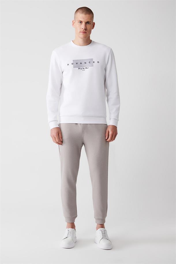 Beyaz İnterlok Kumaş Bisiklet Yaka Baskılı Sweatshirt