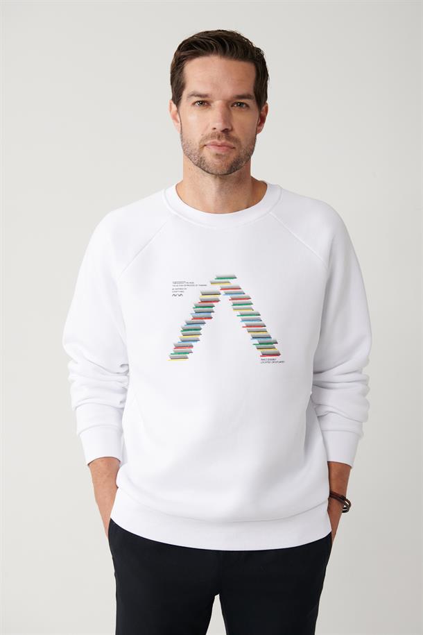 Beyaz Şardonlu Kumaş Bisiklet Yaka Nakışlı Sweatshirt