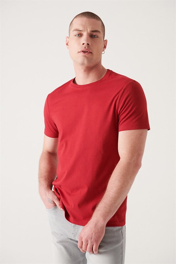 Bisiklet Yaka Düz T-Shirt
