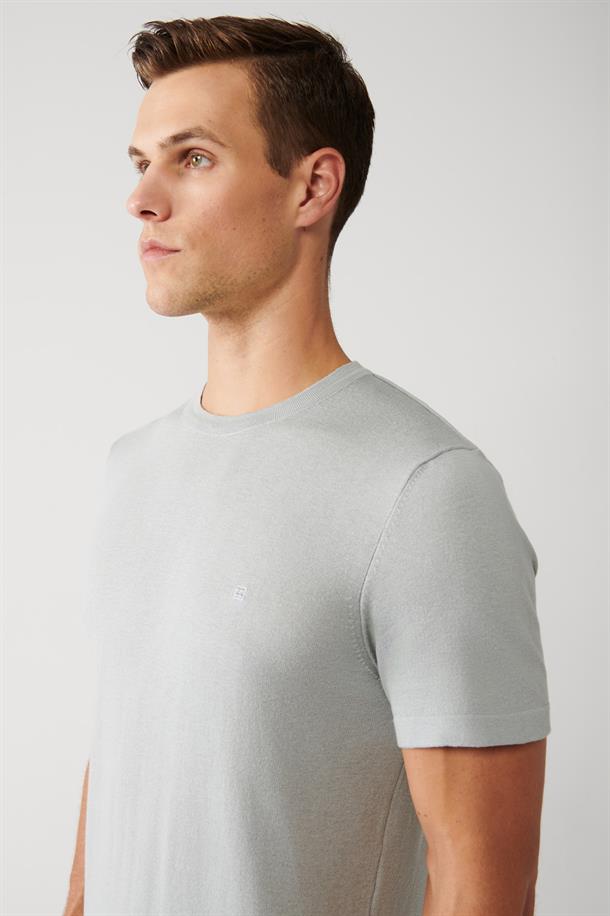 Gri Bisiklet Yaka Pamuklu Regular Fit İnce Triko T-Shirt
