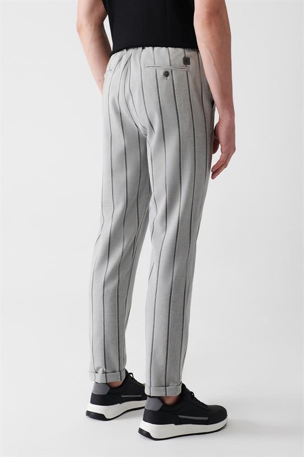 Gri Çizgili Jogger Pantolon