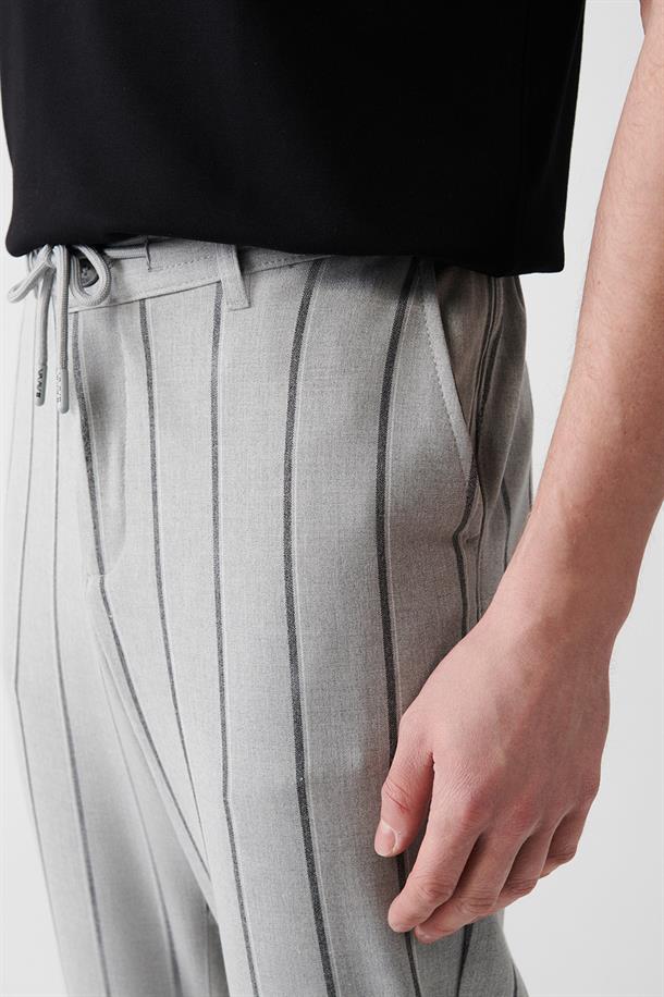 Gri Çizgili Jogger Pantolon