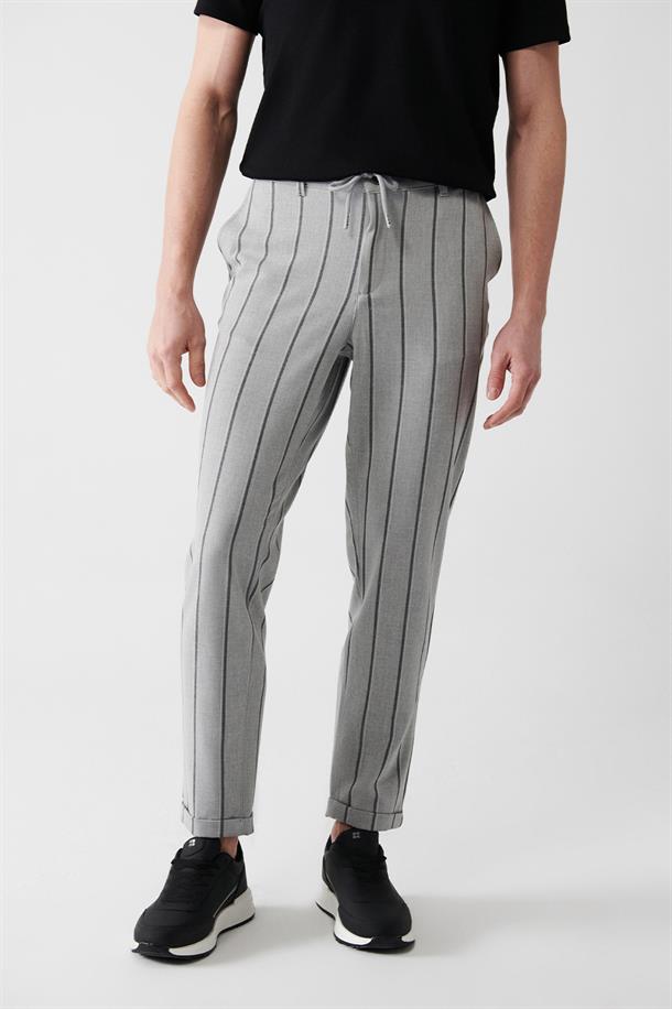 Gri Çizgili Jogger Pantolon