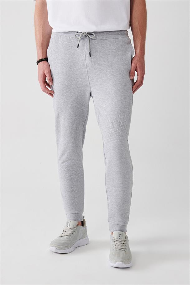 Gri Önü Nakışlı Jogger