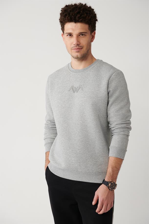 Gri Şardonlu Kumaş Bisiklet Yaka Enjeksiyon Baskılı Sweatshirt