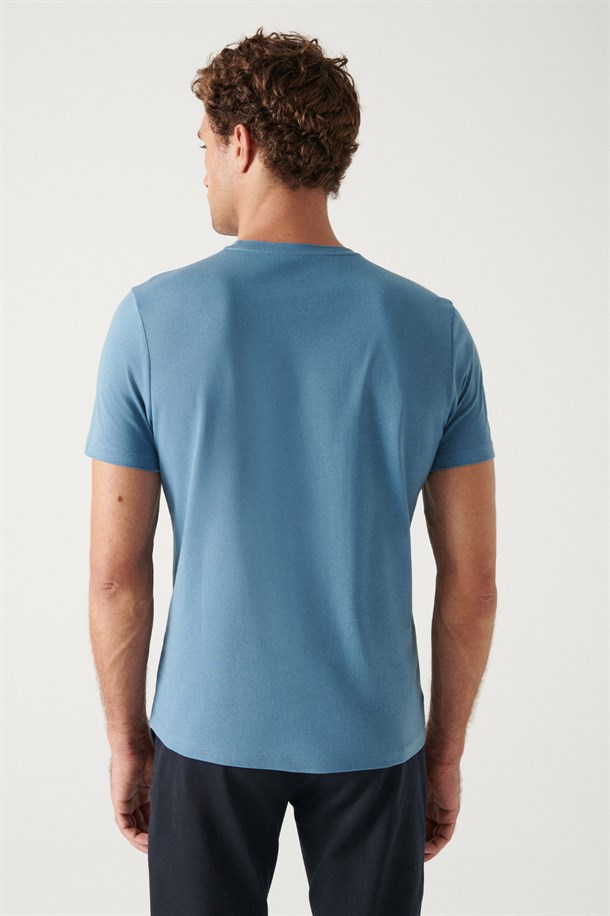 Bisiklet Yaka Düz T-Shirt