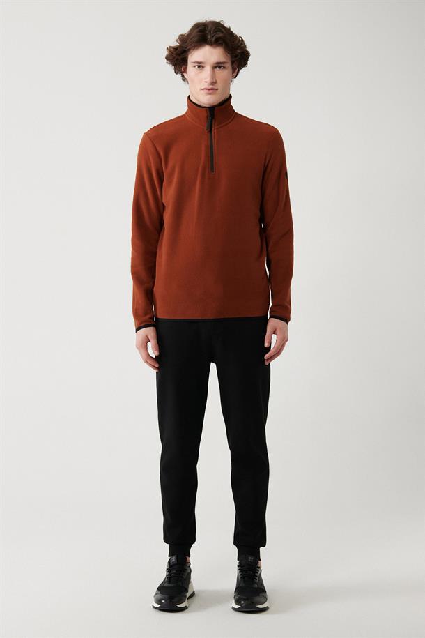 Kiremit Dik Yaka Soğuğa Dayanıklı Yarım Fermuarlı Regular Fit Standart Kesim Polar Sweatshirt