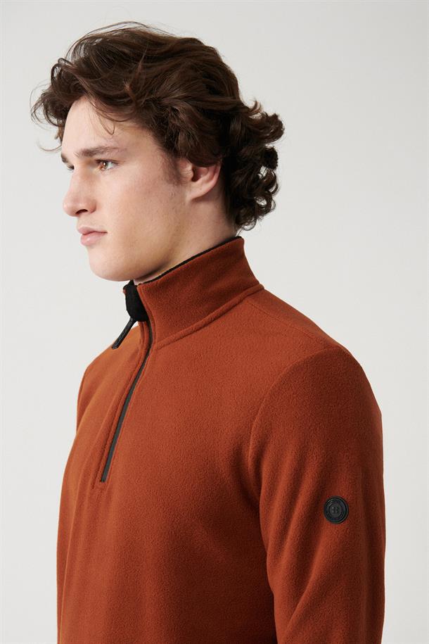 Kiremit Dik Yaka Soğuğa Dayanıklı Yarım Fermuarlı Regular Fit Standart Kesim Polar Sweatshirt