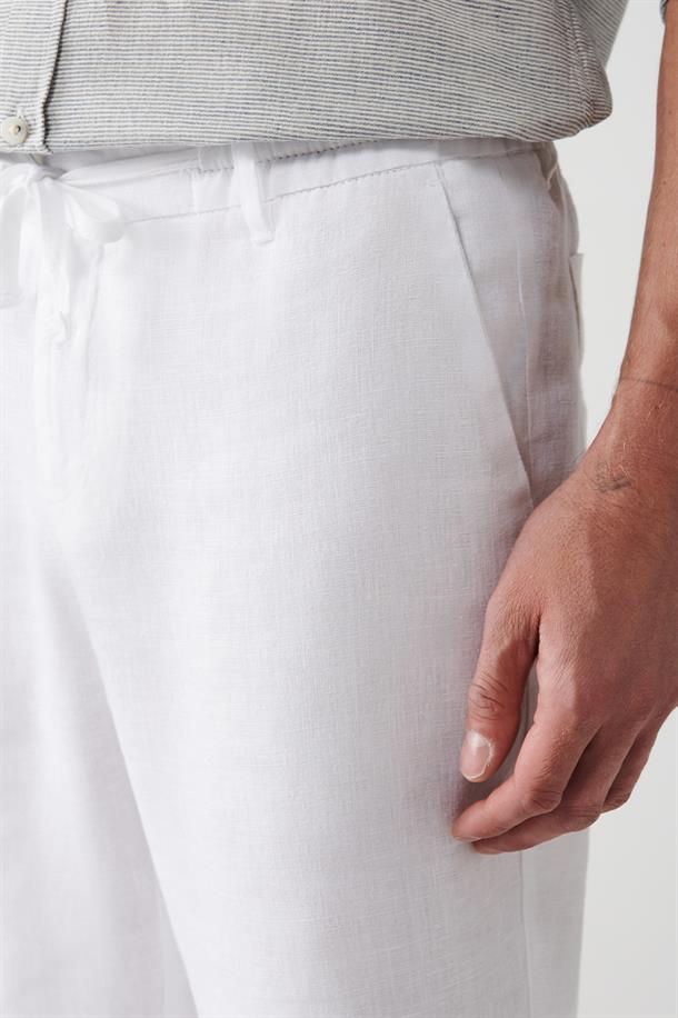 Kırık Beyaz %100 Keten Yandan Cepli Relaxed Fit Pantolon