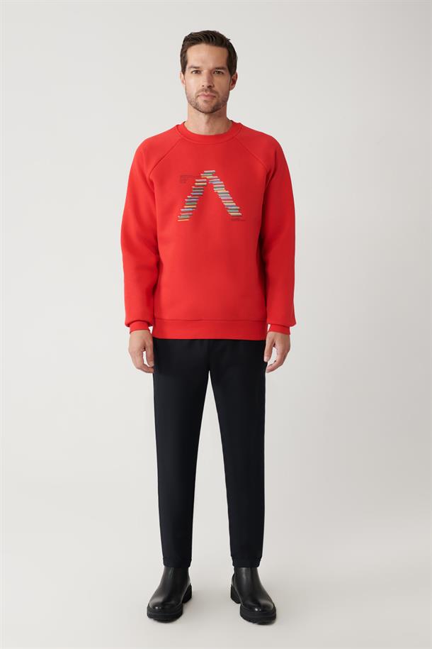 Kırmızı Şardonlu Kumaş Bisiklet Yaka Nakışlı Sweatshirt