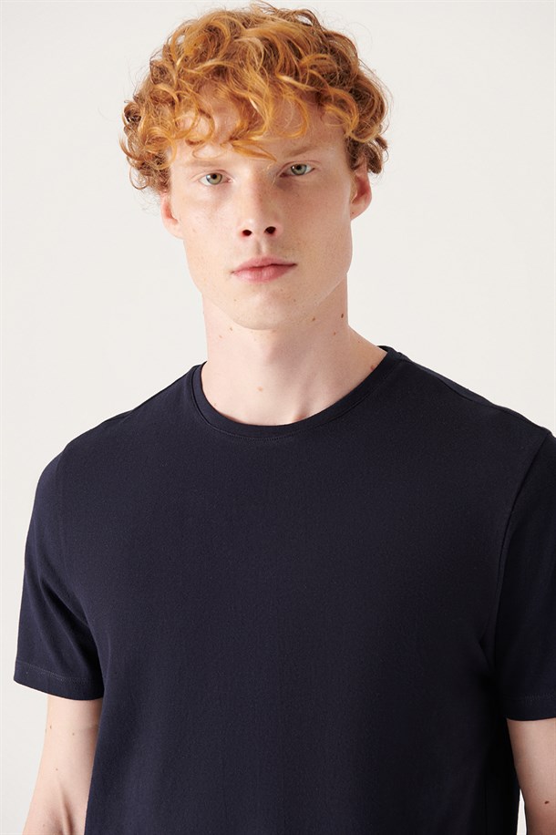 Bisiklet Yaka Düz T-Shirt