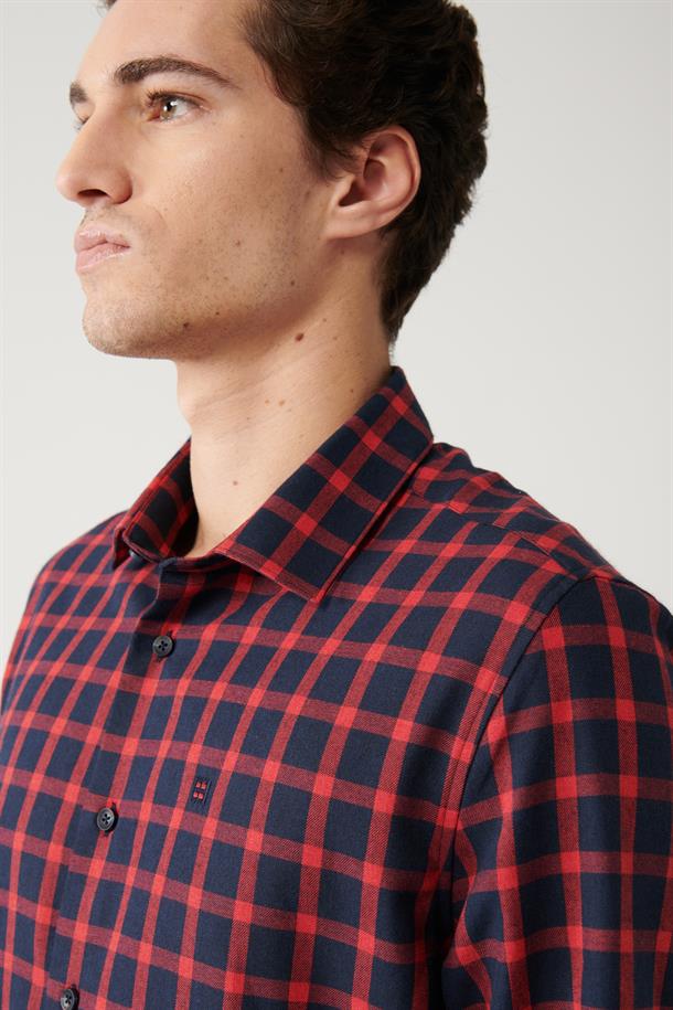 Lacivert-Kırmızı Klasik Yaka Ekose Desenli Flanel Comfort Fit Gömlek