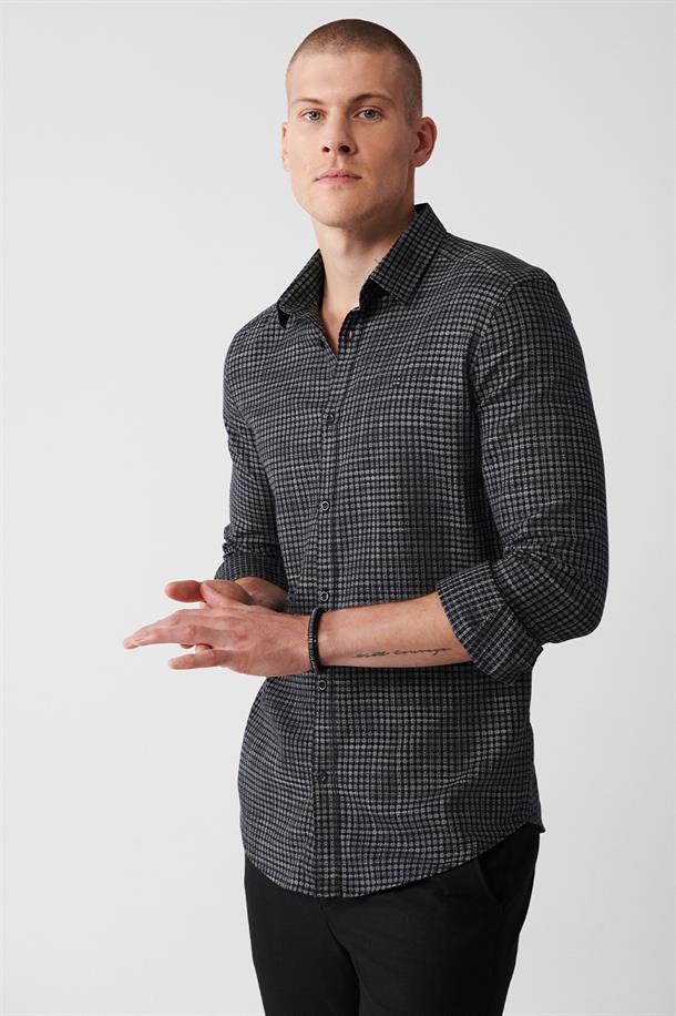 Siyah Alttan Britli Armürlü Pamuklu Slim Fit Gömlek