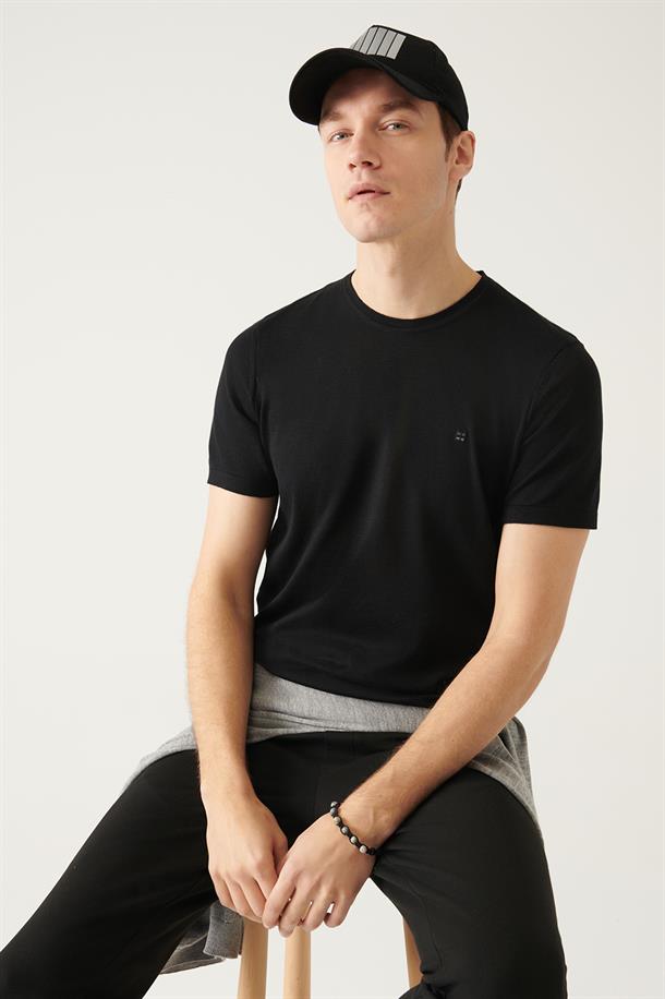 Siyah Bisiklet Yaka Basic Triko T-shirt