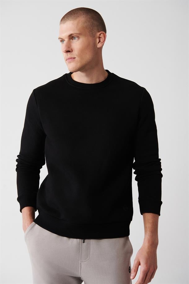 Siyah Bisiklet Yaka İçi Polarlı 3 İplik Pamuklu Regular Fit Standart Kesim Unisex Sweatshirt