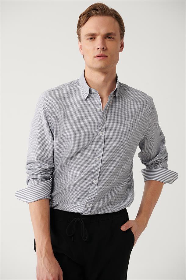 Siyah Düğmeli Yaka Pamuklu Kolay Ütülenebilir Armürlü Slim Fit Dar Kesim Gömlek