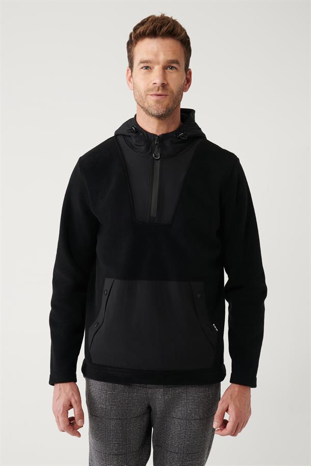 Siyah Kapüşonlu Yaka Garni Kumaş Detaylı Sweatshirt Polar