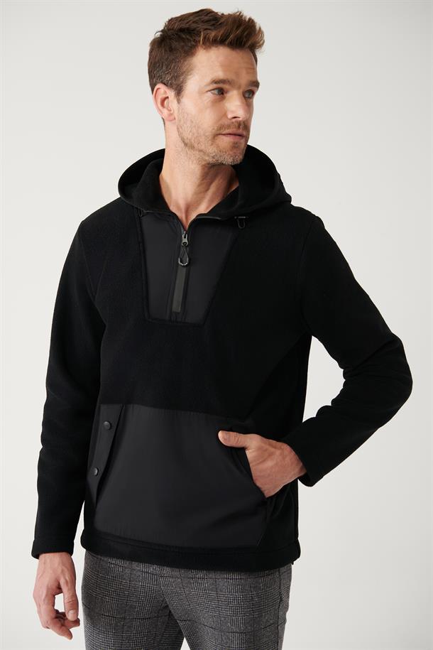 Siyah Kapüşonlu Yaka Garni Kumaş Detaylı Sweatshirt Polar