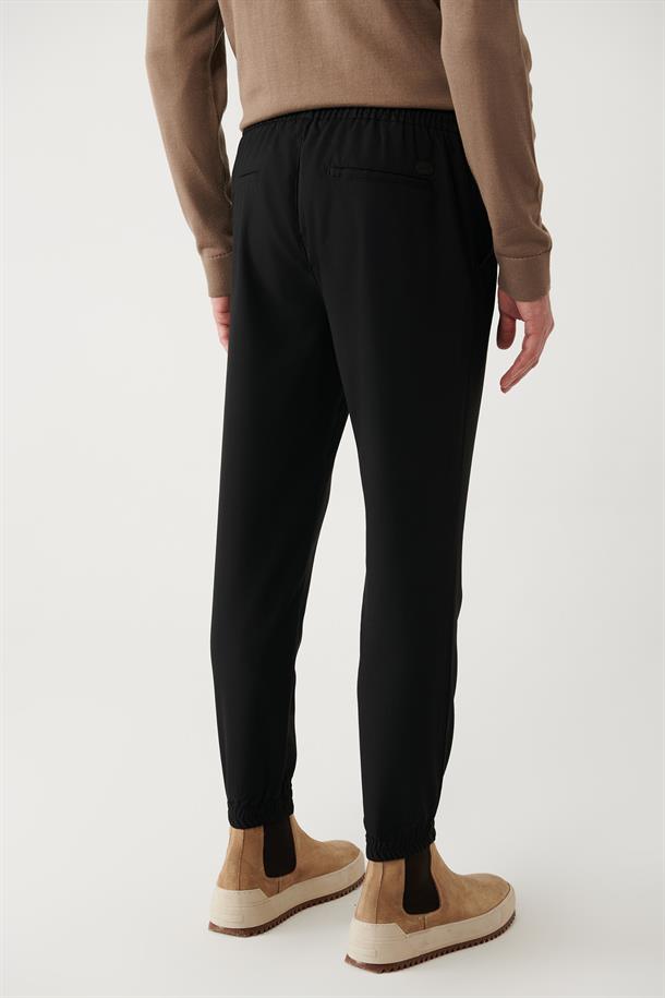 Siyah Paçası Lastikli Jogger Slim Fit Pantolon