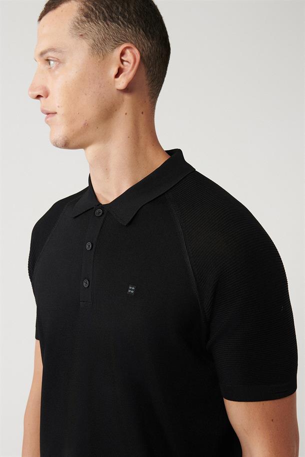 Siyah Polo Yaka Kolları Örgü Detaylı Regular Fit Standart Kesim Rayon Triko T-Shirt