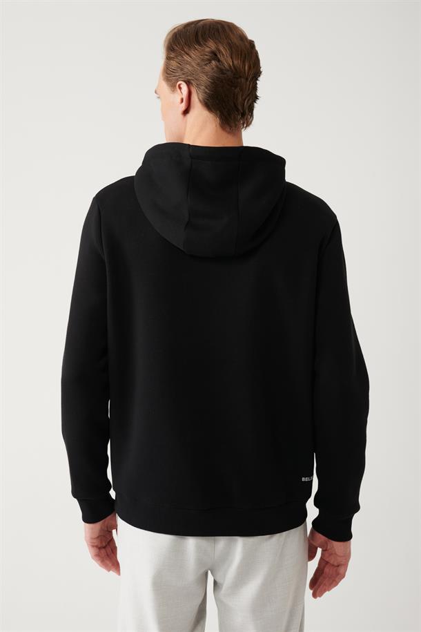Siyah Şardonlu Kumaş Kapüşonlu Yaka Göğüsü Baskı Detaylı Sweatshirt