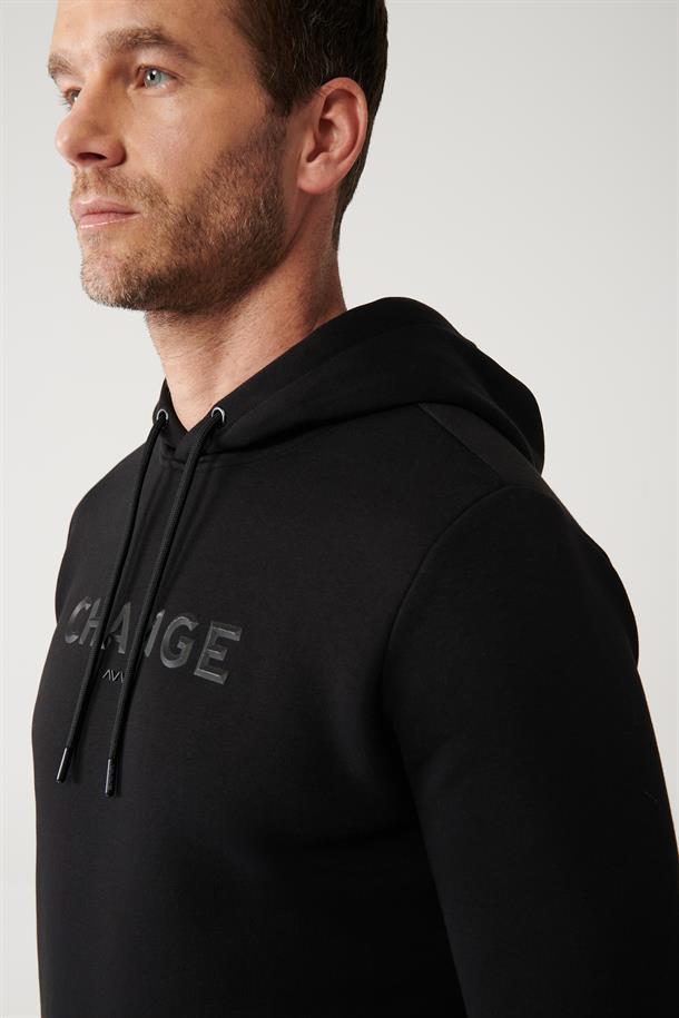 Siyah Şardonlu Kumaş Kapüşonlu Yaka Piramit Baskılı Sweatshirt