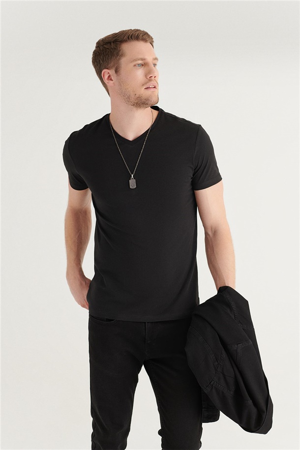 Siyah V Yaka Düz T-Shirt